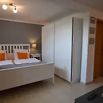 Gemuetliche Mit Garten In Robertsdorf Apartment