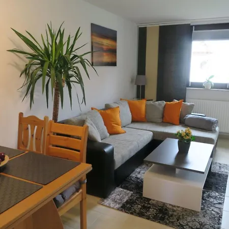 Apartmán Gemuetliche Mit Garten In Robertsdorf