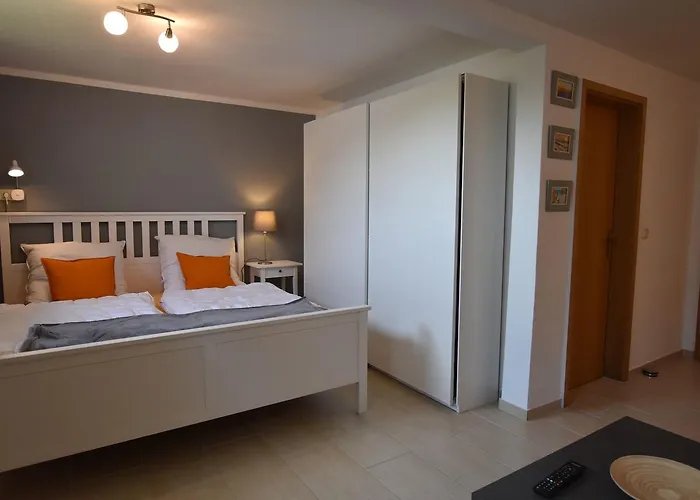 Gemuetliche Mit Garten In Robertsdorf Апартаменты